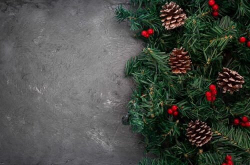 Make This Year’s Christmas Unforgettable With Artificially-Created Evergreen Trees And Decorative Accessories