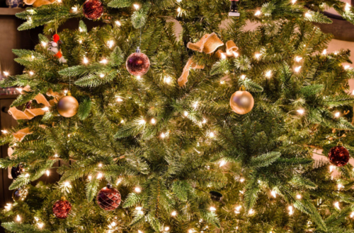 The Pros and Cons of 10-foot Artificial Christmas Trees: Are They Right for You?